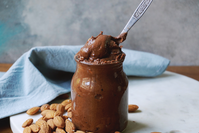 ALMOND BUTTER WITH CHOCOLATE PROTEIN